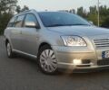 Серый Тойота Авенсис, объемом двигателя 2 л и пробегом 350 тыс. км за 3300 $, фото 1 на Automoto.ua