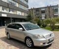 Серый Тойота Авенсис, объемом двигателя 2 л и пробегом 200 тыс. км за 2600 $, фото 1 на Automoto.ua