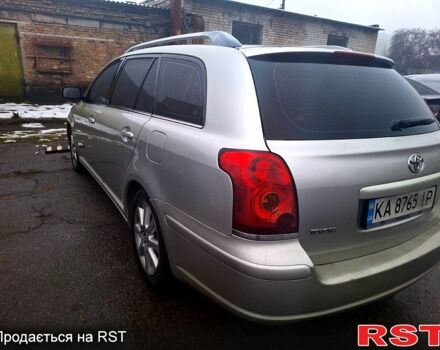 Серый Тойота Авенсис, объемом двигателя 2 л и пробегом 341 тыс. км за 5400 $, фото 4 на Automoto.ua