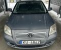 Серый Тойота Авенсис, объемом двигателя 2.2 л и пробегом 380 тыс. км за 2100 $, фото 1 на Automoto.ua