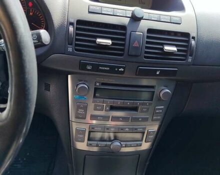 Сірий Тойота Авенсіс, об'ємом двигуна 1.8 л та пробігом 250 тис. км за 5700 $, фото 10 на Automoto.ua