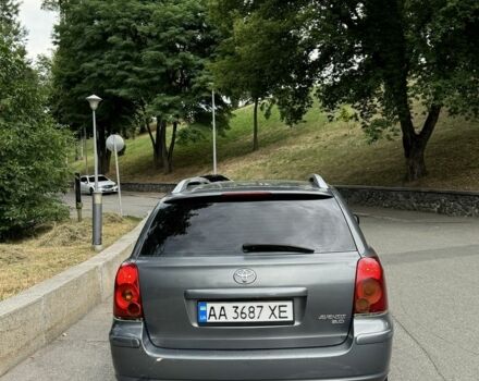 Серый Тойота Авенсис, объемом двигателя 2 л и пробегом 353 тыс. км за 5150 $, фото 4 на Automoto.ua