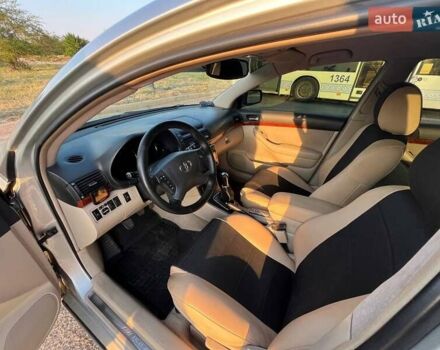 Сірий Тойота Авенсіс, об'ємом двигуна 2.01 л та пробігом 289 тис. км за 6700 $, фото 33 на Automoto.ua