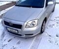 Серый Тойота Авенсис, объемом двигателя 2 л и пробегом 300 тыс. км за 4999 $, фото 1 на Automoto.ua
