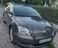 Серый Тойота Авенсис, объемом двигателя 1.79 л и пробегом 111 тыс. км за 6000 $, фото 1 на Automoto.ua