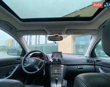 Сірий Тойота Авенсіс, об'ємом двигуна 2.36 л та пробігом 237 тис. км за 6100 $, фото 10 на Automoto.ua