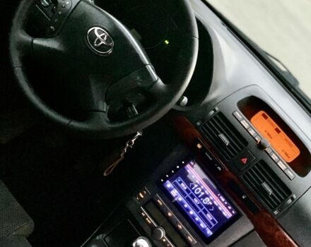 Серый Тойота Авенсис, объемом двигателя 2 л и пробегом 224 тыс. км за 4900 $, фото 21 на Automoto.ua