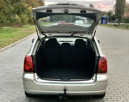 Серый Тойота Авенсис, объемом двигателя 2 л и пробегом 224 тыс. км за 4900 $, фото 8 на Automoto.ua