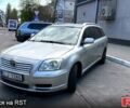 Серый Тойота Авенсис, объемом двигателя 2 л и пробегом 250 тыс. км за 2100 $, фото 1 на Automoto.ua