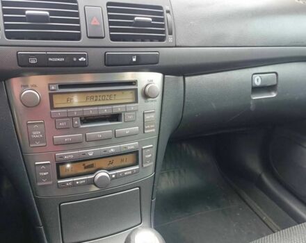 Серый Тойота Авенсис, объемом двигателя 2 л и пробегом 1 тыс. км за 2550 $, фото 2 на Automoto.ua