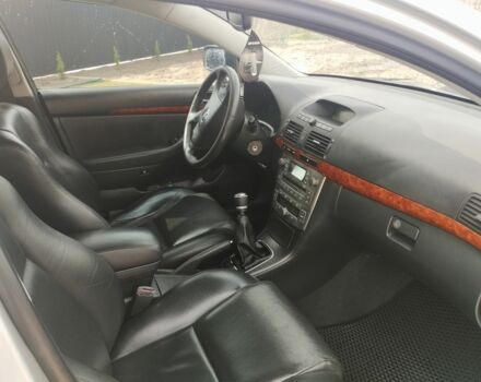 Сірий Тойота Авенсіс, об'ємом двигуна 2.2 л та пробігом 256 тис. км за 6200 $, фото 4 на Automoto.ua