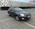 Серый Тойота Авенсис, объемом двигателя 2 л и пробегом 333 тыс. км за 5250 $, фото 2 на Automoto.ua