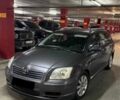 Серый Тойота Авенсис, объемом двигателя 2 л и пробегом 314 тыс. км за 2700 $, фото 1 на Automoto.ua