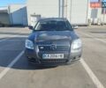 Серый Тойота Авенсис, объемом двигателя 2 л и пробегом 239 тыс. км за 6500 $, фото 7 на Automoto.ua
