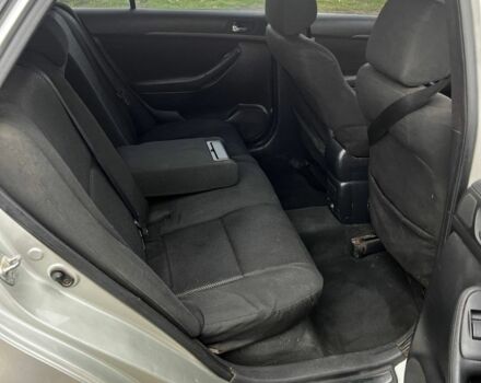 Серый Тойота Авенсис, объемом двигателя 2 л и пробегом 300 тыс. км за 2300 $, фото 6 на Automoto.ua