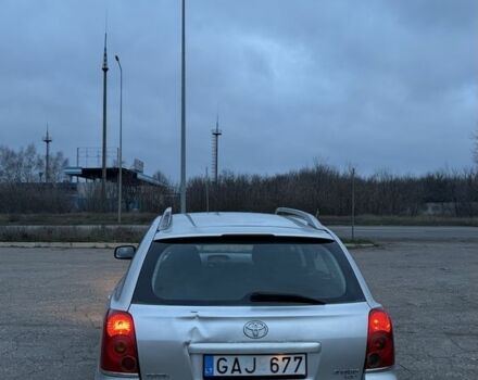 Серый Тойота Авенсис, объемом двигателя 2 л и пробегом 300 тыс. км за 2950 $, фото 4 на Automoto.ua