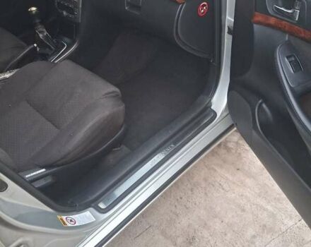 Серый Тойота Авенсис, объемом двигателя 2.23 л и пробегом 335 тыс. км за 5500 $, фото 7 на Automoto.ua