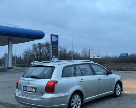 Серый Тойота Авенсис, объемом двигателя 2 л и пробегом 300 тыс. км за 2950 $, фото 3 на Automoto.ua