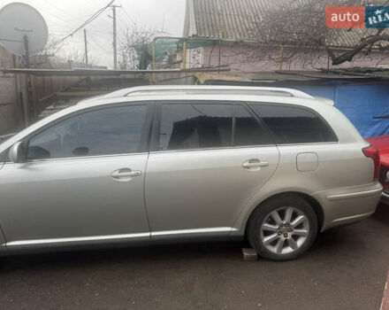 Серый Тойота Авенсис, объемом двигателя 2 л и пробегом 300 тыс. км за 6200 $, фото 1 на Automoto.ua