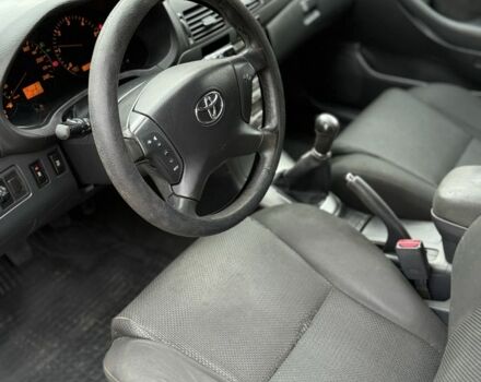 Серый Тойота Авенсис, объемом двигателя 2 л и пробегом 300 тыс. км за 3250 $, фото 11 на Automoto.ua