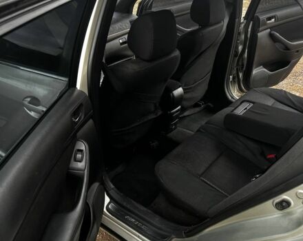 Серый Тойота Авенсис, объемом двигателя 2 л и пробегом 300 тыс. км за 2300 $, фото 5 на Automoto.ua