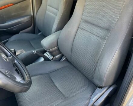 Серый Тойота Авенсис, объемом двигателя 2 л и пробегом 300 тыс. км за 2900 $, фото 10 на Automoto.ua