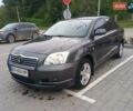 Серый Тойота Авенсис, объемом двигателя 1.8 л и пробегом 176 тыс. км за 5500 $, фото 1 на Automoto.ua
