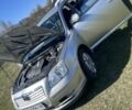 Серый Тойота Авенсис, объемом двигателя 2 л и пробегом 220 тыс. км за 6000 $, фото 1 на Automoto.ua