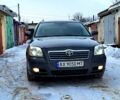 Серый Тойота Авенсис, объемом двигателя 2.2 л и пробегом 372 тыс. км за 5200 $, фото 1 на Automoto.ua