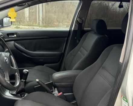 Серый Тойота Авенсис, объемом двигателя 2 л и пробегом 300 тыс. км за 3250 $, фото 12 на Automoto.ua