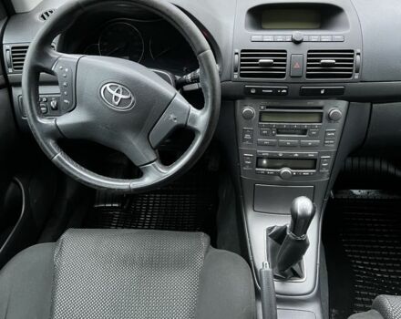 Серый Тойота Авенсис, объемом двигателя 2 л и пробегом 336 тыс. км за 2600 $, фото 11 на Automoto.ua