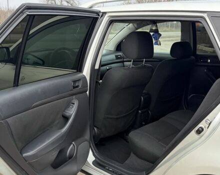 Серый Тойота Авенсис, объемом двигателя 2 л и пробегом 300 тыс. км за 3250 $, фото 17 на Automoto.ua