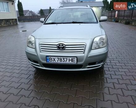 Сірий Тойота Авенсіс, об'ємом двигуна 2 л та пробігом 280 тис. км за 4199 $, фото 1 на Automoto.ua