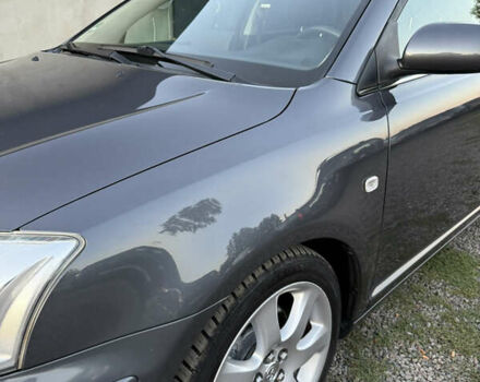 Серый Тойота Авенсис, объемом двигателя 2 л и пробегом 247 тыс. км за 6499 $, фото 60 на Automoto.ua