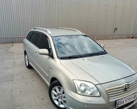 Серый Тойота Авенсис, объемом двигателя 2.2 л и пробегом 262 тыс. км за 6500 $, фото 1 на Automoto.ua