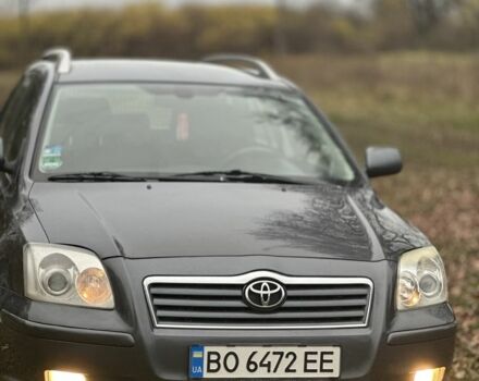 Серый Тойота Авенсис, объемом двигателя 1.8 л и пробегом 200 тыс. км за 5600 $, фото 1 на Automoto.ua