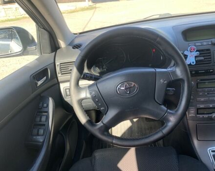 Серый Тойота Авенсис, объемом двигателя 2 л и пробегом 470 тыс. км за 3500 $, фото 8 на Automoto.ua