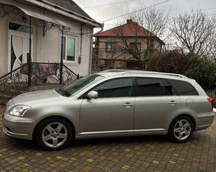 Серый Тойота Авенсис, объемом двигателя 1.79 л и пробегом 242 тыс. км за 6800 $, фото 2 на Automoto.ua