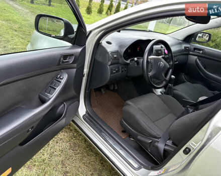 Сірий Тойота Авенсіс, об'ємом двигуна 2 л та пробігом 280 тис. км за 5500 $, фото 2 на Automoto.ua