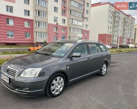 Серый Тойота Авенсис, объемом двигателя 1.79 л и пробегом 203 тыс. км за 7200 $, фото 1 на Automoto.ua