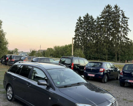 Серый Тойота Авенсис, объемом двигателя 2 л и пробегом 247 тыс. км за 6499 $, фото 51 на Automoto.ua