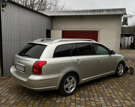 Серый Тойота Авенсис, объемом двигателя 1.79 л и пробегом 242 тыс. км за 6800 $, фото 4 на Automoto.ua