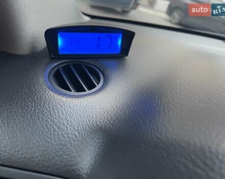 Серый Тойота Авенсис, объемом двигателя 1.79 л и пробегом 203 тыс. км за 7200 $, фото 13 на Automoto.ua