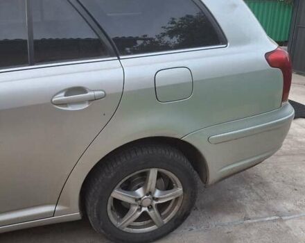 Серый Тойота Авенсис, объемом двигателя 2.23 л и пробегом 335 тыс. км за 5500 $, фото 2 на Automoto.ua