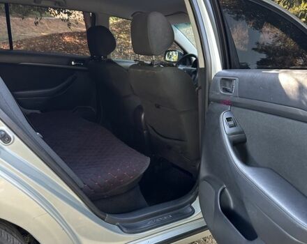 Сірий Тойота Авенсіс, об'ємом двигуна 1.8 л та пробігом 230 тис. км за 6200 $, фото 6 на Automoto.ua