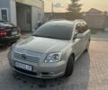 Серый Тойота Авенсис, объемом двигателя 2 л и пробегом 350 тыс. км за 5000 $, фото 1 на Automoto.ua