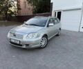 Серый Тойота Авенсис, объемом двигателя 2 л и пробегом 250 тыс. км за 2599 $, фото 1 на Automoto.ua