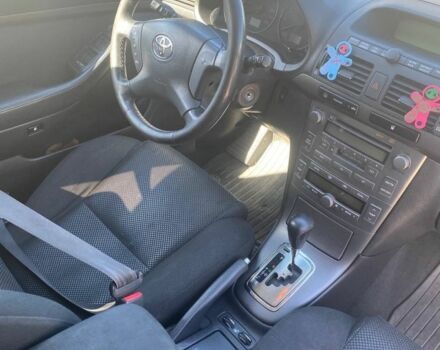 Серый Тойота Авенсис, объемом двигателя 2 л и пробегом 470 тыс. км за 3500 $, фото 7 на Automoto.ua