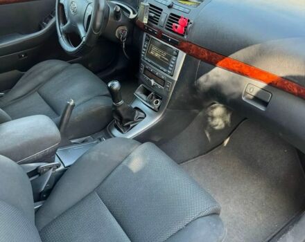 Серый Тойота Авенсис, объемом двигателя 2 л и пробегом 300 тыс. км за 2900 $, фото 12 на Automoto.ua