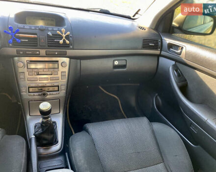 Сірий Тойота Авенсіс, об'ємом двигуна 2.2 л та пробігом 315 тис. км за 5499 $, фото 25 на Automoto.ua